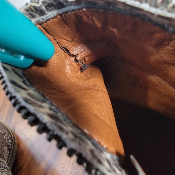 Lucky Brand Snakeskin Print Leather Bartalino zipper ankle boots Size 7.5 - Picture 11 of 17